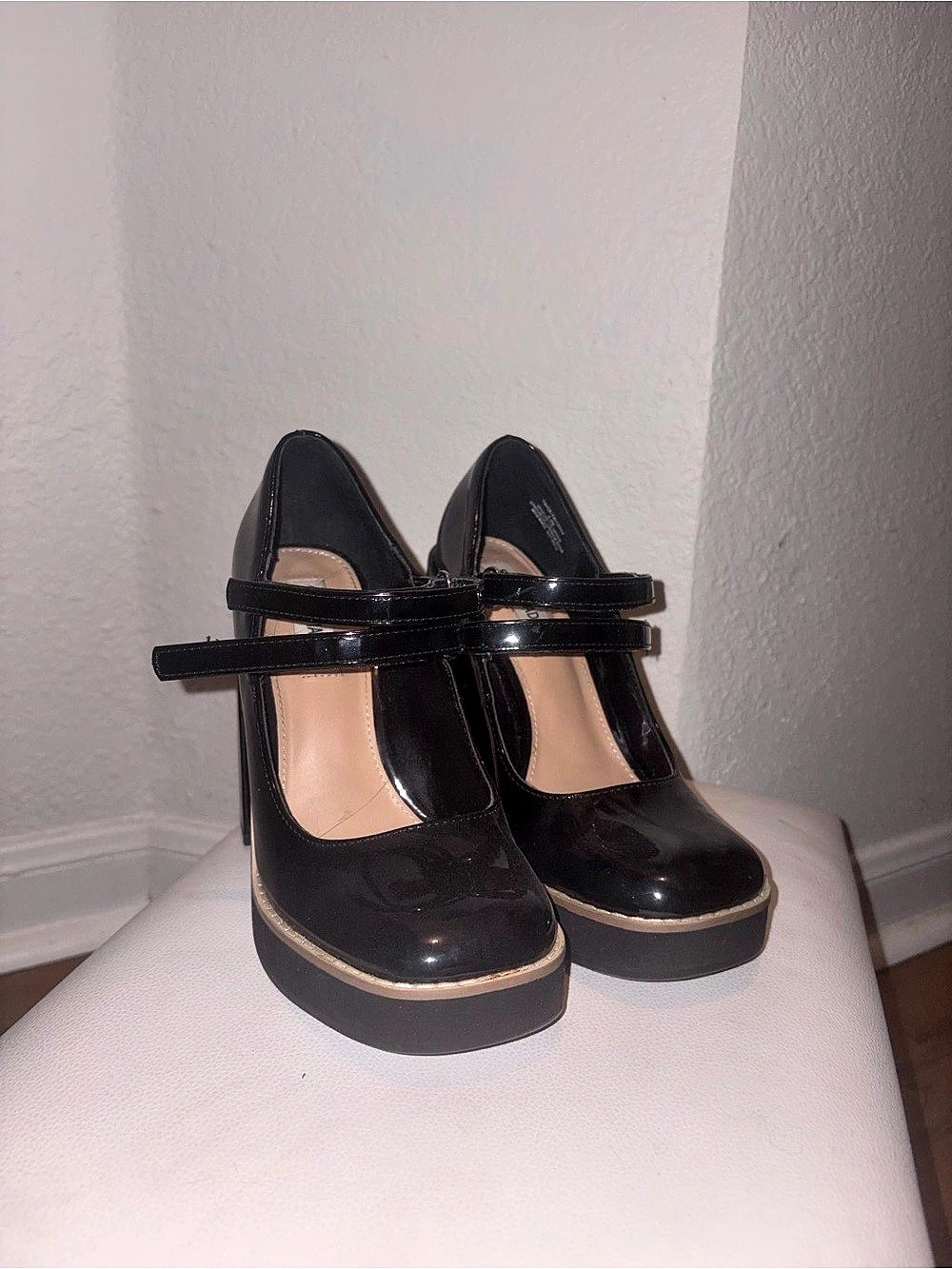 Steve Madden Twice Platform Mary Jane Pumps Black Heels